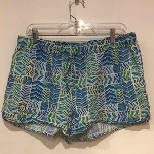 Vineyard vines pull on printed shorts